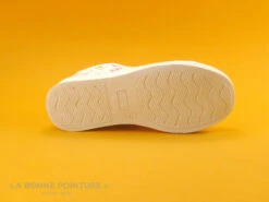 Chipie VOUTI Blanc Papillons - Basket Fille -Chaussures Soldes Boutique cd24607c73b9e66c561f35ea11d5d5ef 2765501 156241